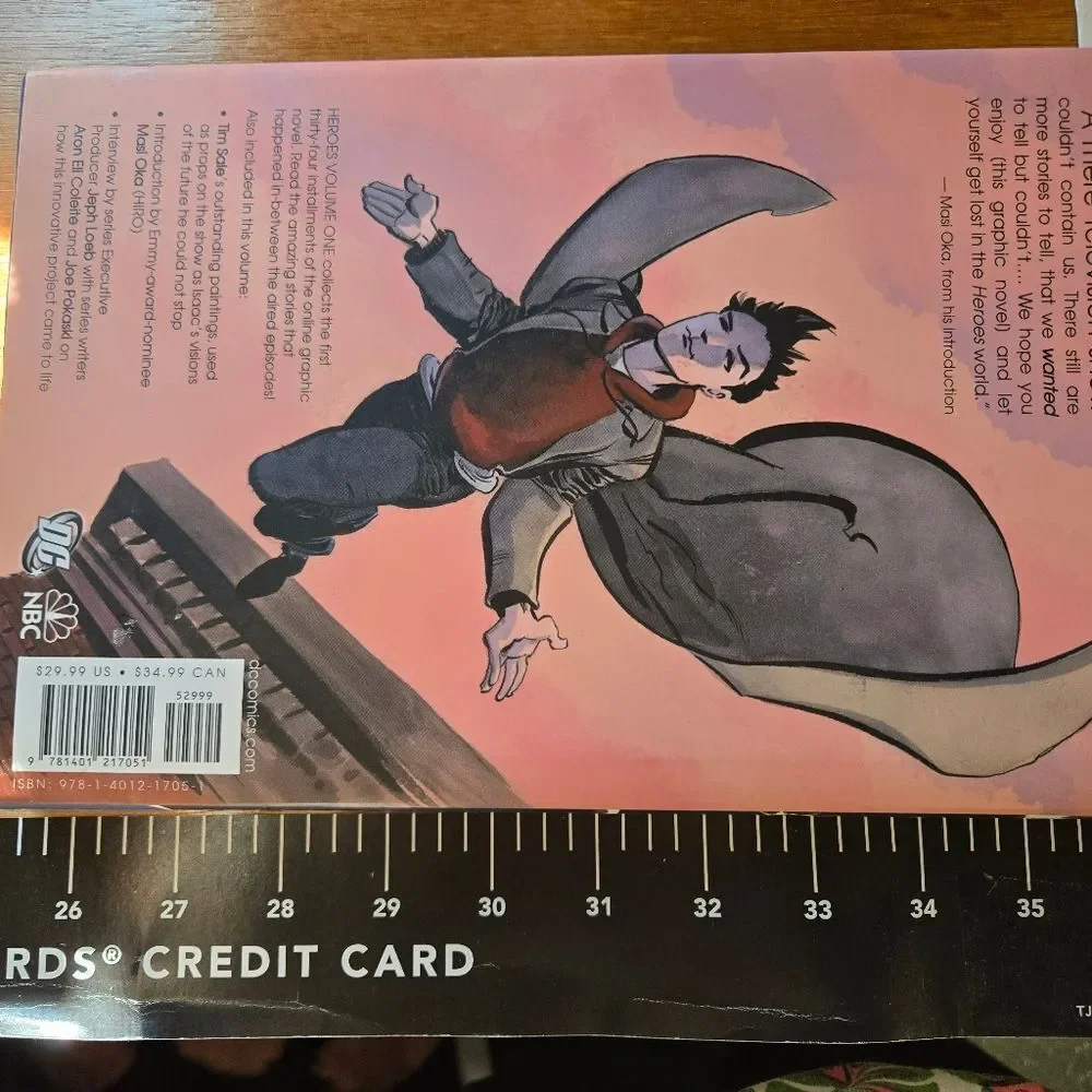HEROES‎ Volume 1 graphic novel comic book 34 stories DC Comics 2007